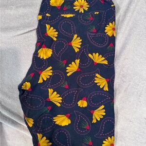 Lularoe Floral Paisley Leggings